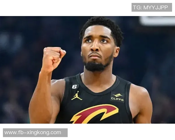 米切尔全场发威22投11中8罚全中砍下35分7篮板9助攻助球队大胜第三节独得20分