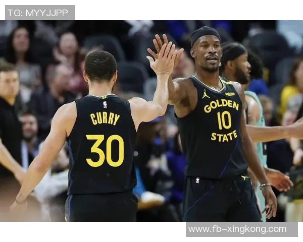 库里本赛季对开拓者狂轰30记三分球创单赛季对单一球队历史新高