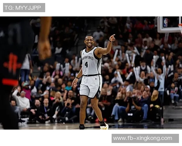 扛起球队重任福克斯场均267分助马刺迎来三连胜